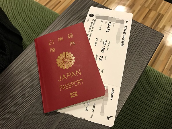ラウンジで待機中 ラウンジで待機中