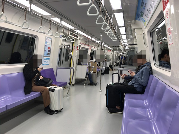 MRT車内 MRT車内