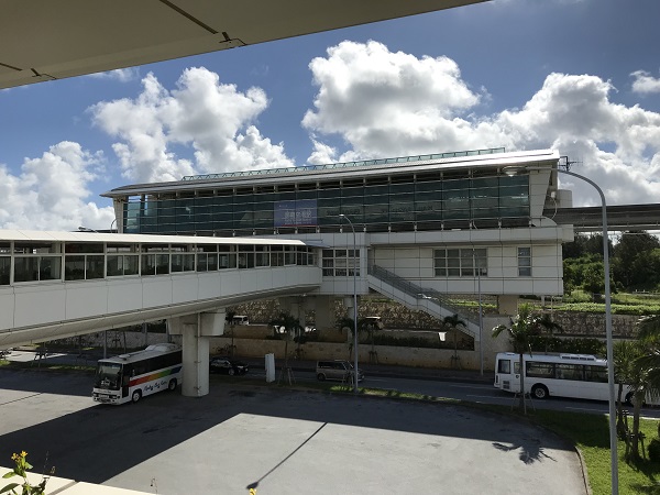 おすすめ沖縄レンタカーを早く借りるコツは那覇空港で借りないこと マイルトリッぷらす おすすめ沖縄レンタカーを早く借りるコツは那覇空港で借りないこと マイルトリッぷらす